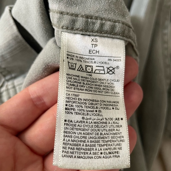 Old navy khaki jumpsuit xs - Picture 6 of 6